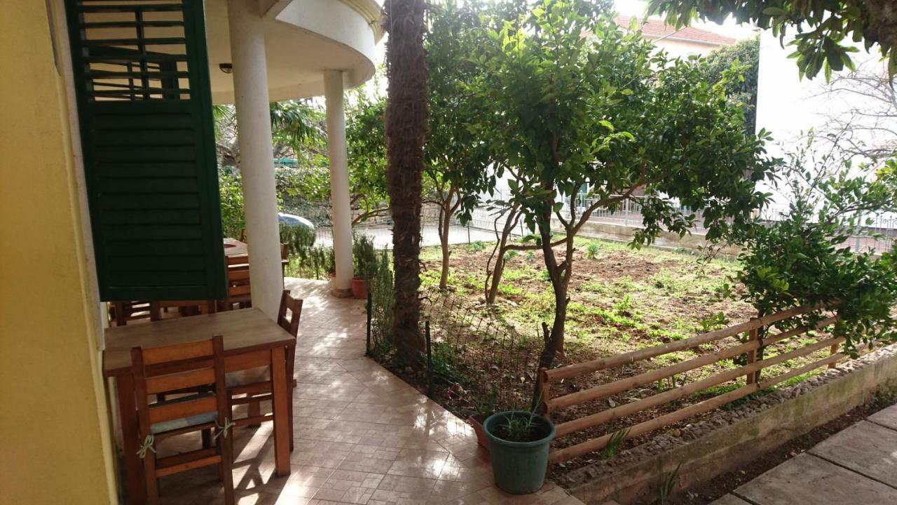 Apartmani Milka Pakoštane Esterno foto