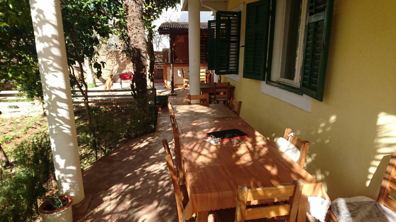 Apartmani Milka Pakoštane Esterno foto